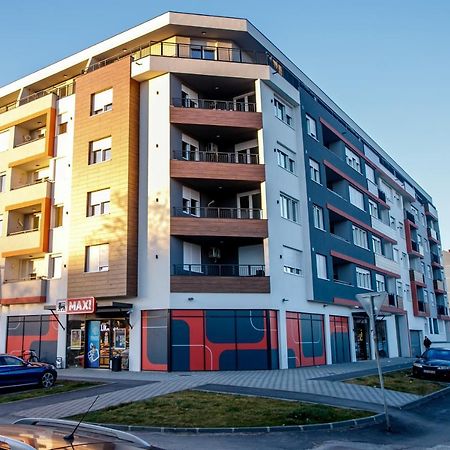 Tik Tak Apartman スボティツァ エクステリア 写真